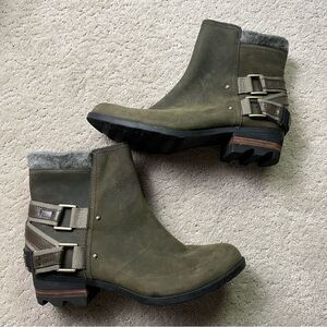 Sorel Lolla Ankle Boot Green Buckle 10
